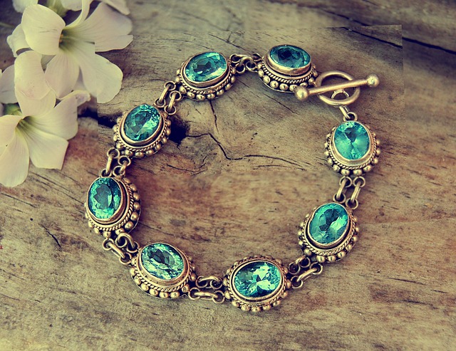 De kunst van het maken van sieraden: Een creatieve reis